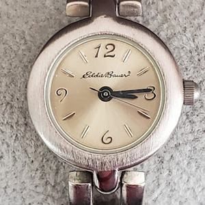 Eddie‎ Bauer Women's Watch Small Classic Bracelet Brushed Silver Tone #0083